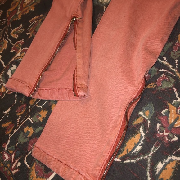 Blank NYC Coral Skinny Leg Denim - Picture 5 of 5